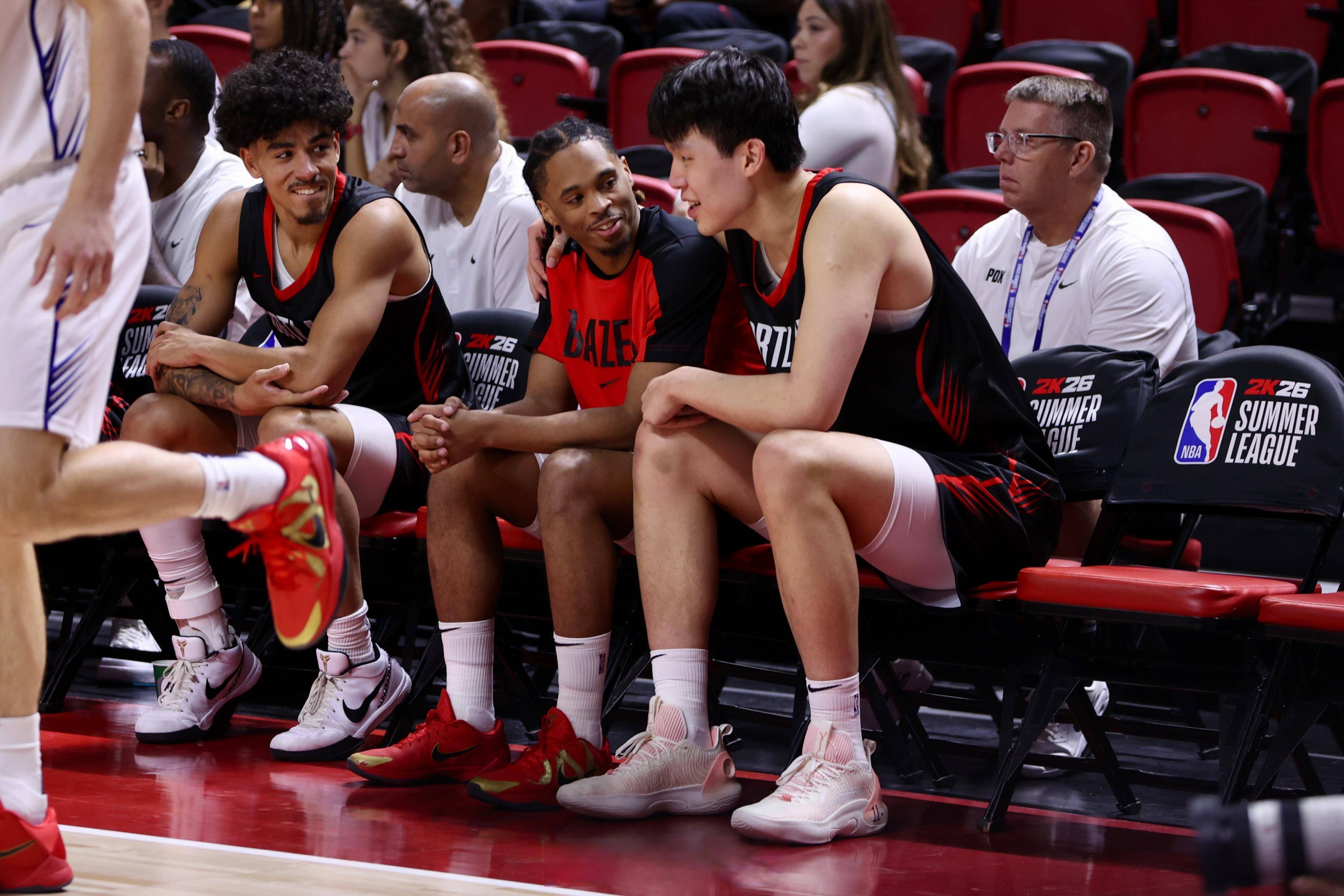 开拓者近期表现低迷，德甲赛季前景未卜