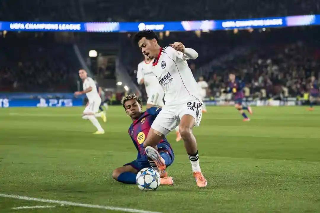 巴萨完胜土耳其,孔德刷新纪录 巴萨完胜土耳其,孔德刷新纪录