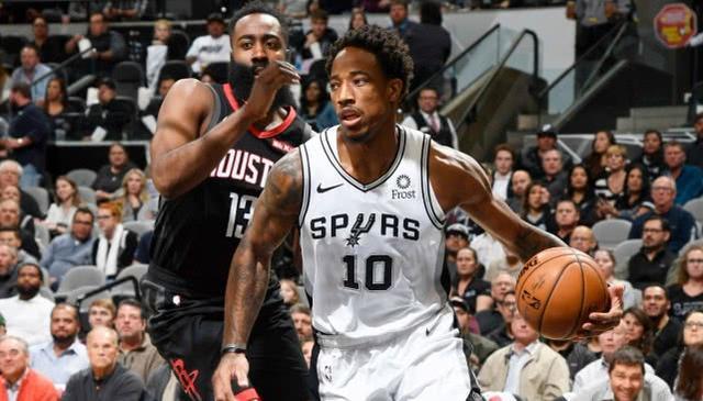 狂人波波维奇赛后惨败热情出言犯规 狂人波波维奇赛后惨败热情出言犯规