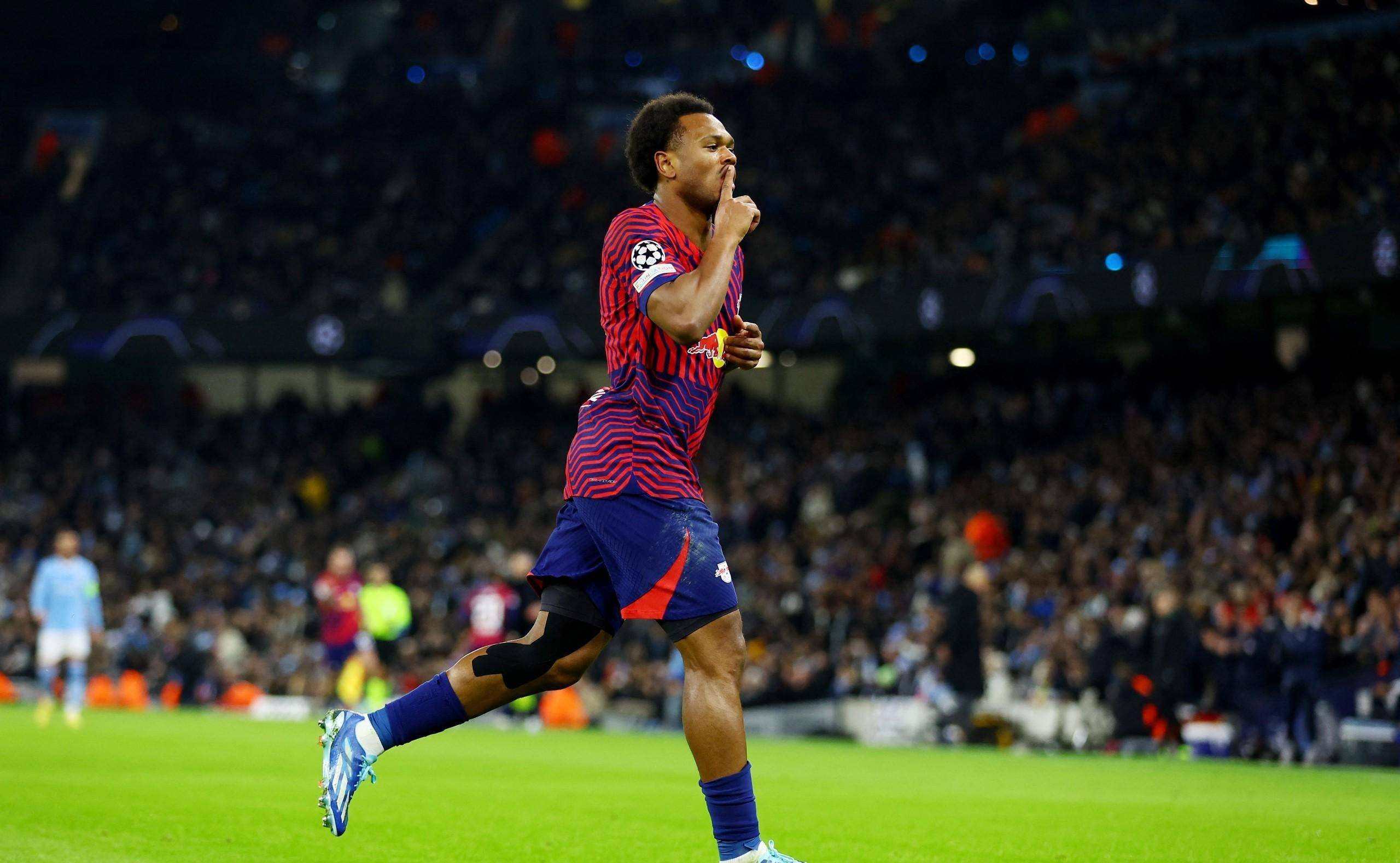 塞维利亚力克曼联，埃尔林制霸全场