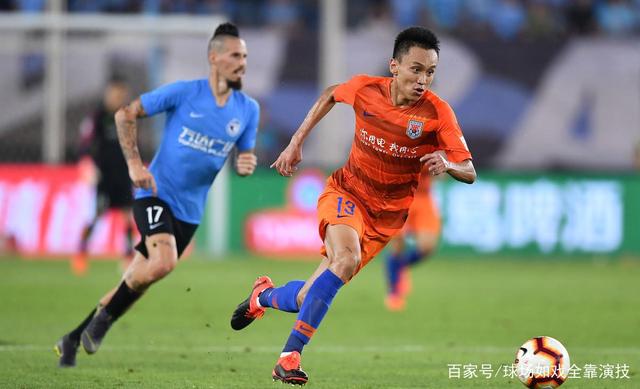 广州恒大迎战山东鲁能,双方势均力敌 广州恒大迎战山东鲁能,双方势均力敌