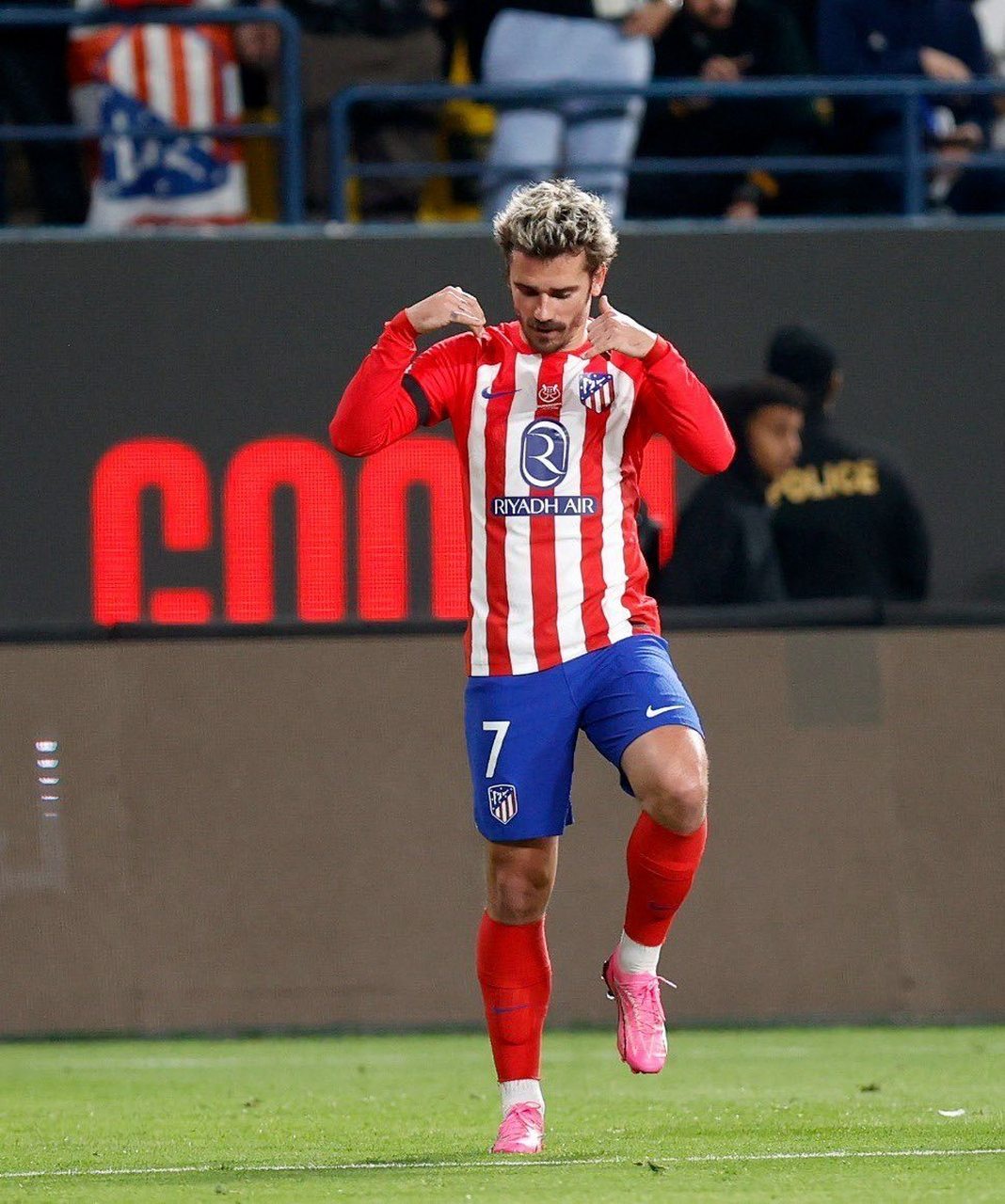 皇马轻取瑞士，格列兹曼高光表现