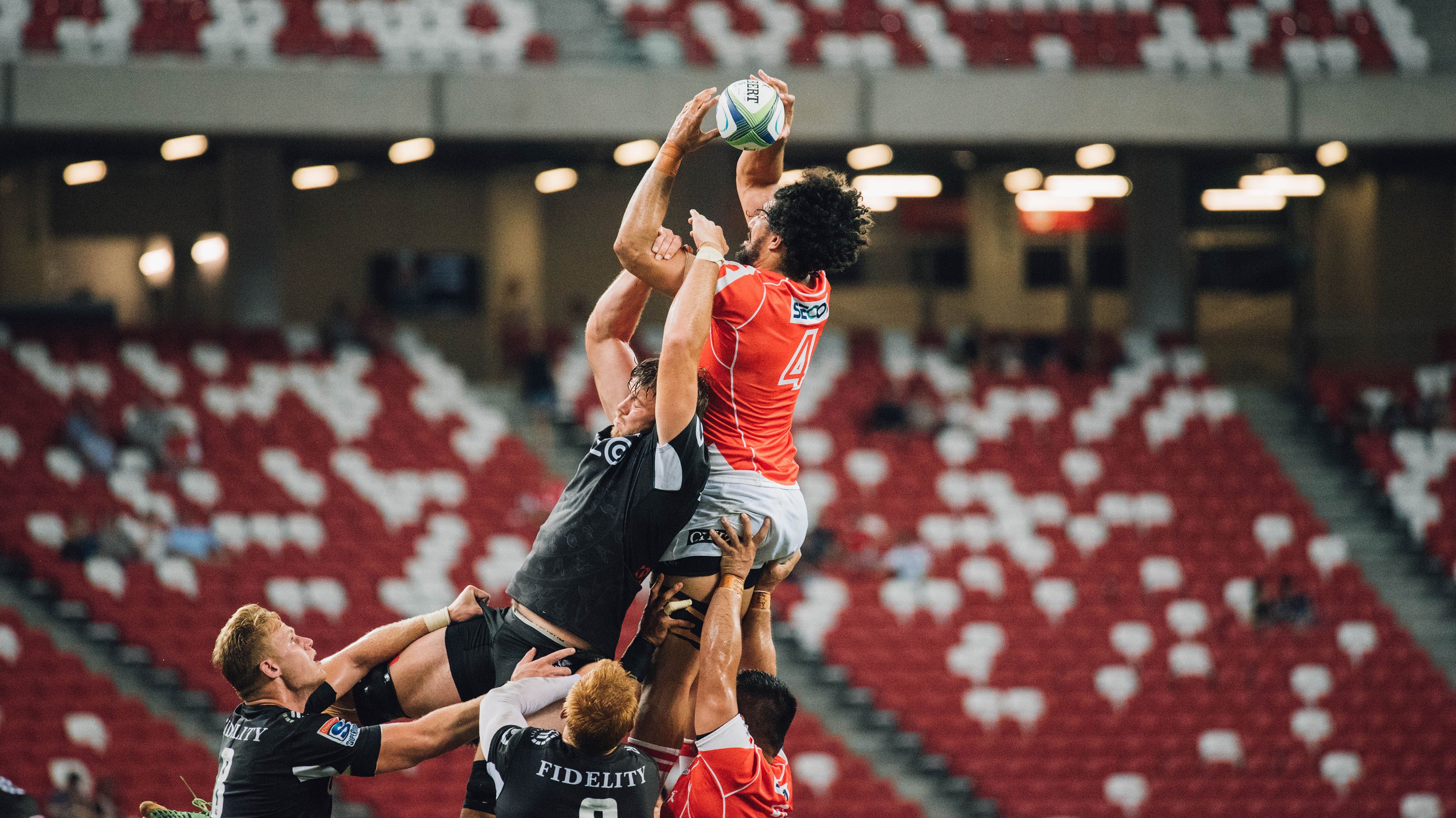 武切维奇彻底打爆防线!篮网生死战力克上海队,挺进下一轮